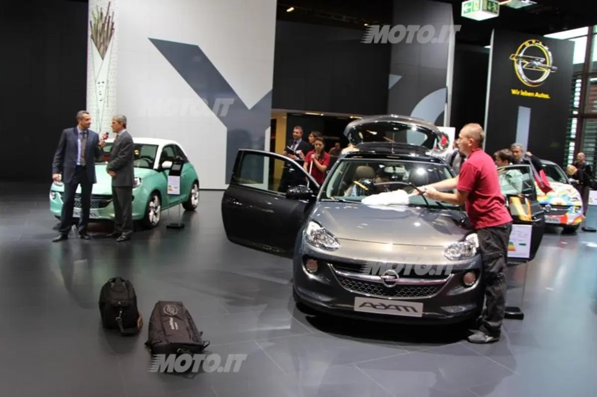 Opel al Salone di Parigi 2012 (13)