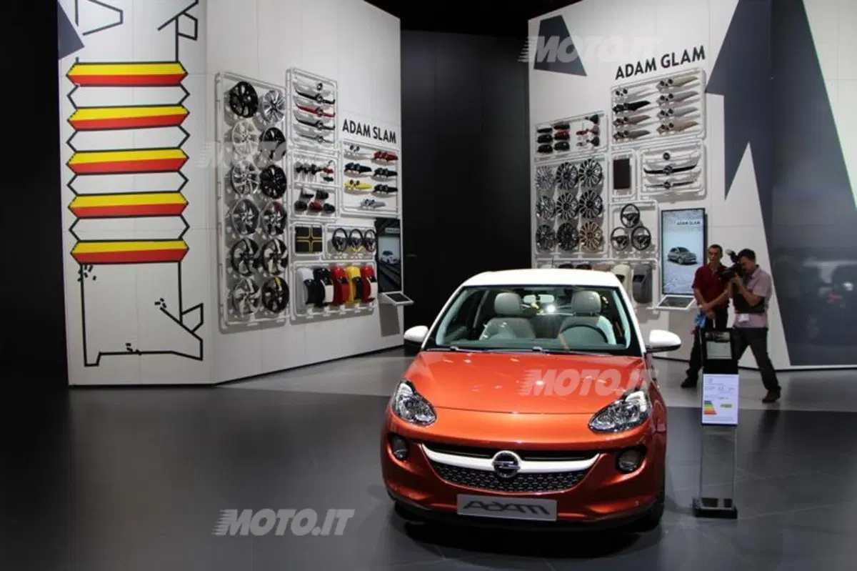 Opel al Salone di Parigi 2012 (17)