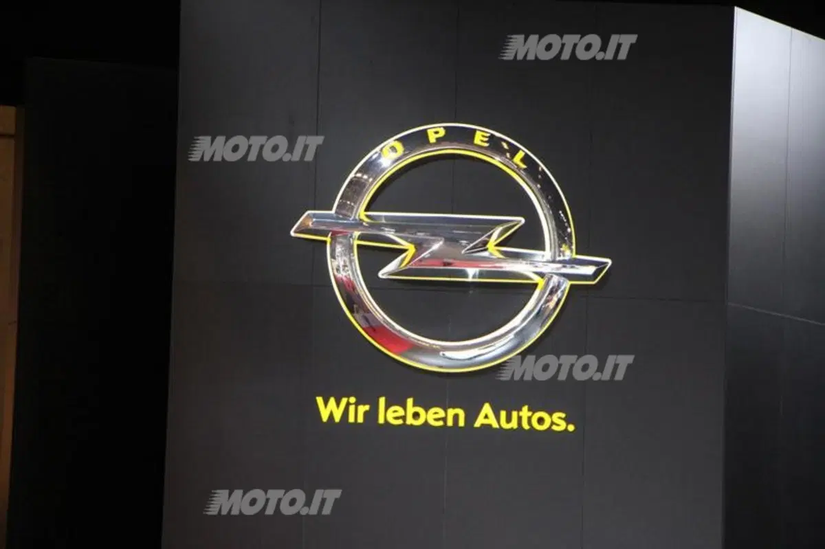 Opel al Salone di Parigi 2012 (27)