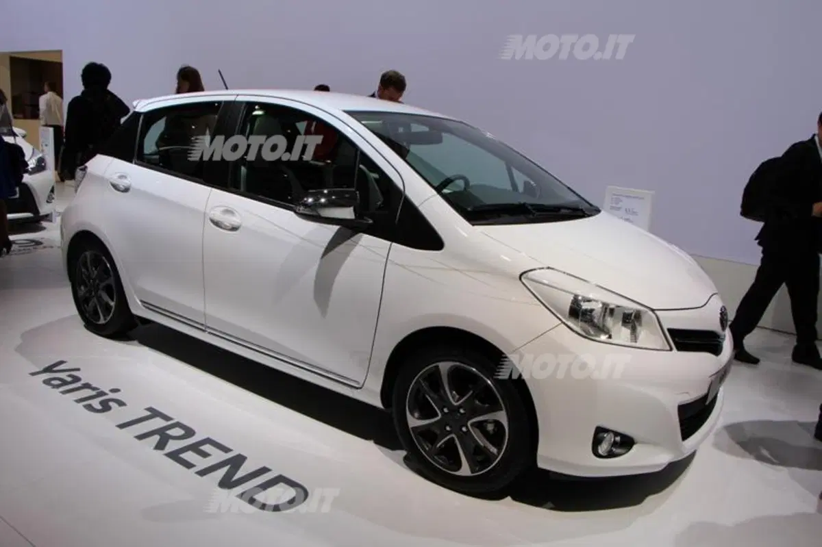 Toyota al Salone di Parigi 2012 (10)