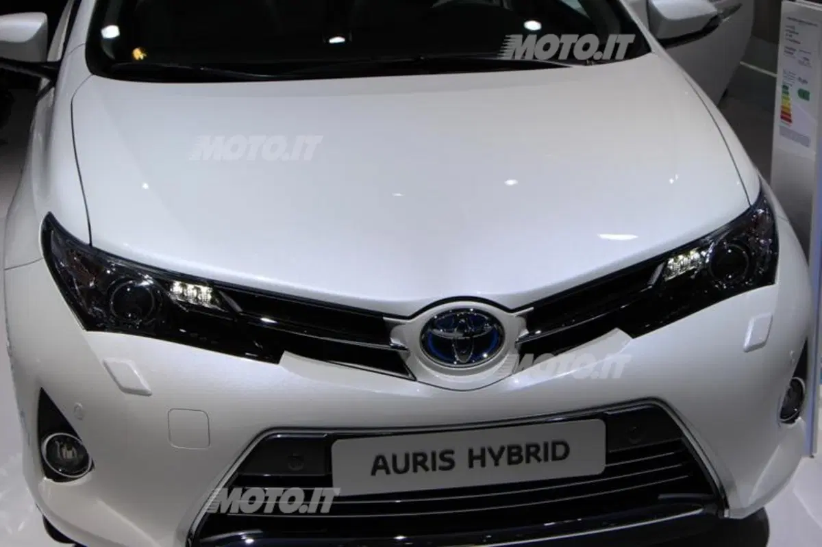 Toyota al Salone di Parigi 2012 (16)