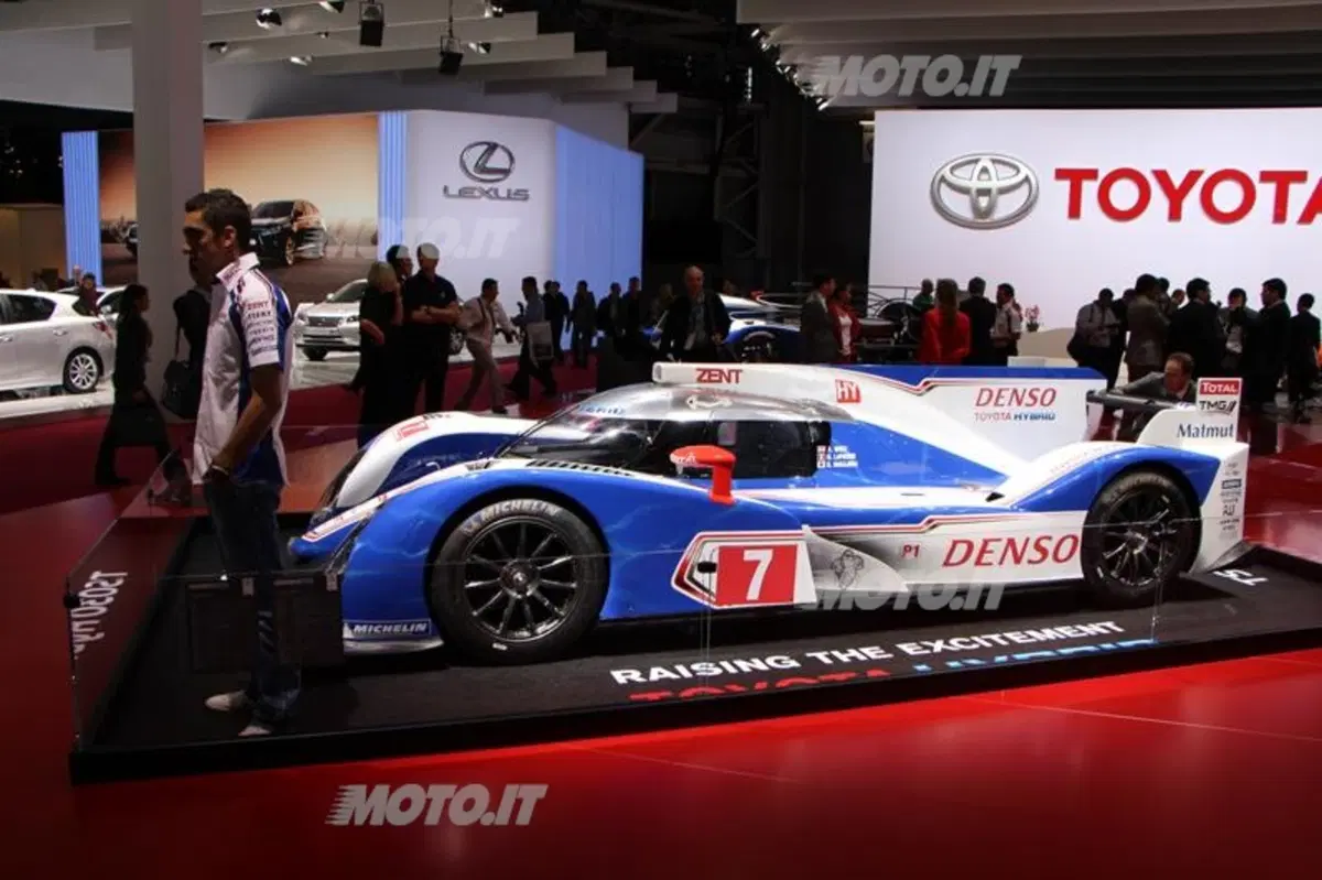 Toyota al Salone di Parigi 2012 (26)
