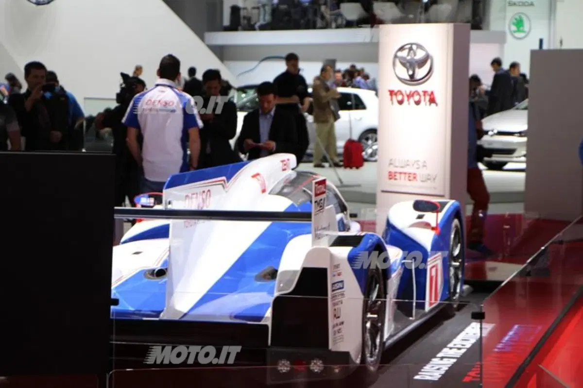 Toyota al Salone di Parigi 2012 (32)