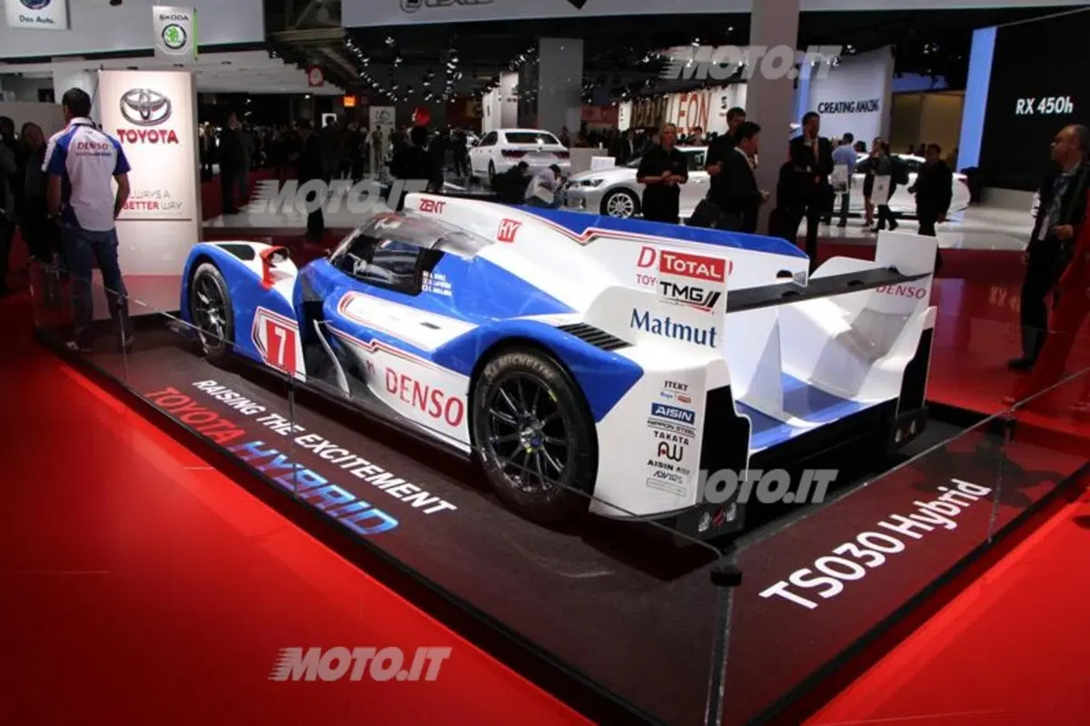 Toyota al Salone di Parigi 2012 (33)