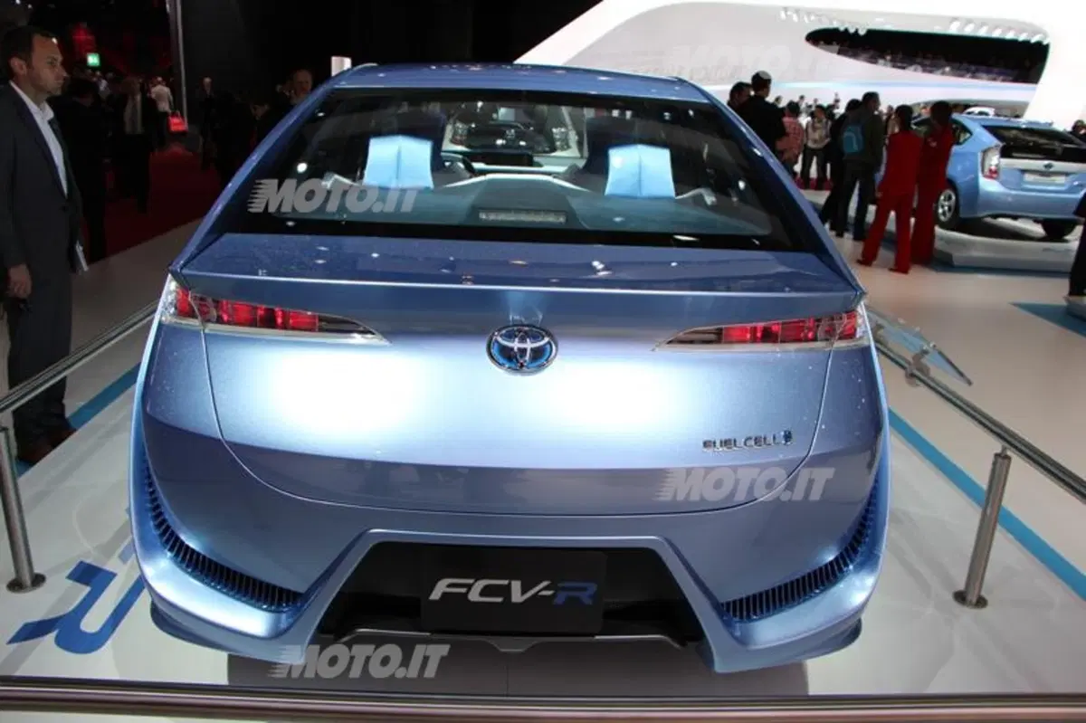 Toyota al Salone di Parigi 2012 (38)