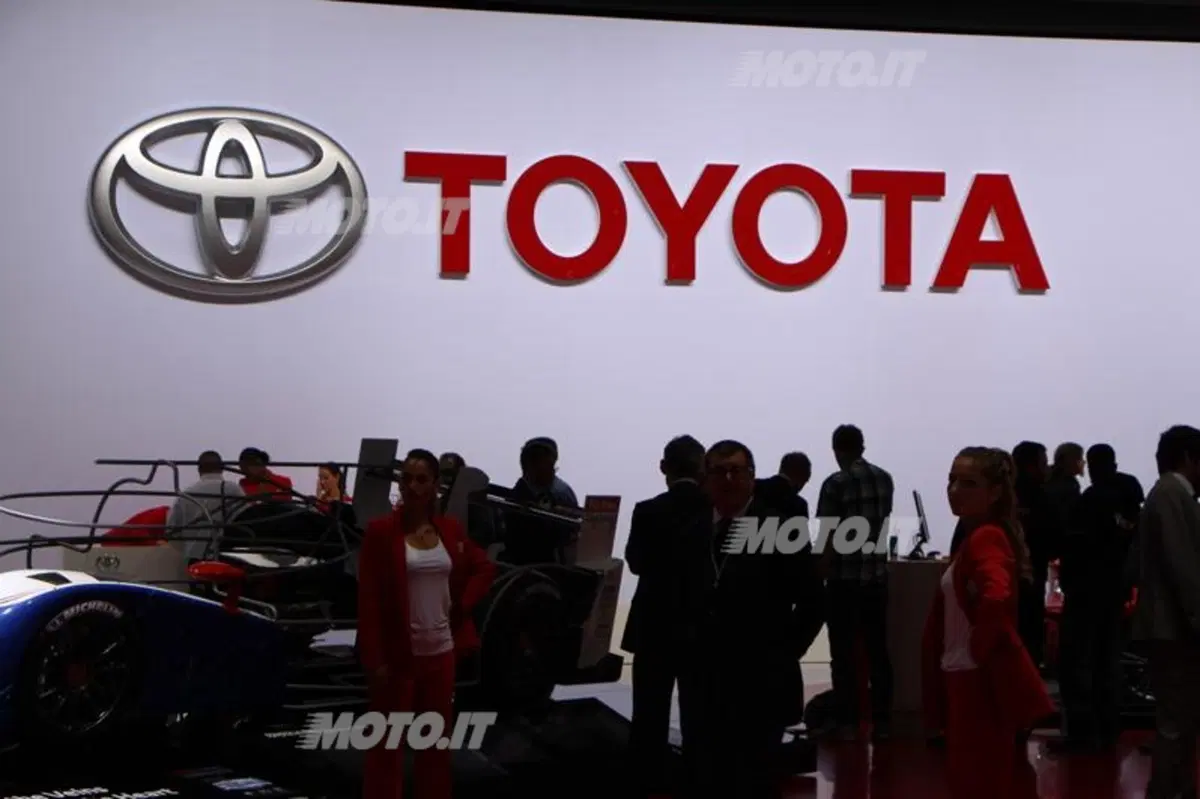 Toyota al Salone di Parigi 2012 (39)