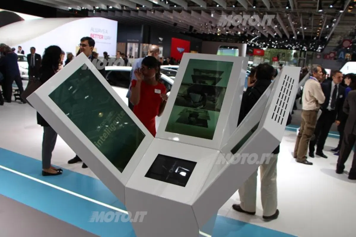 Toyota al Salone di Parigi 2012 (40)