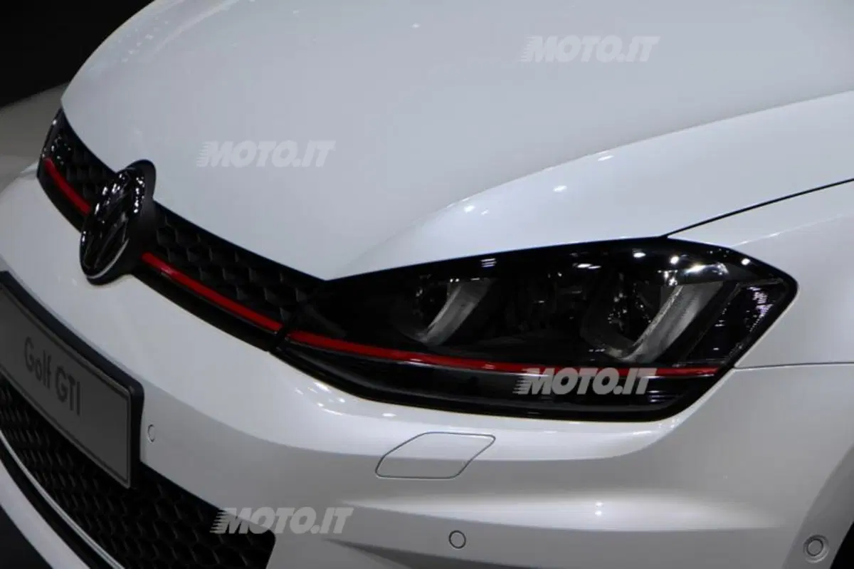 Volkswagen al Salone di Parigi 2012 (6)