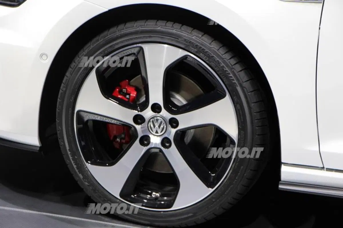 Volkswagen al Salone di Parigi 2012 (8)