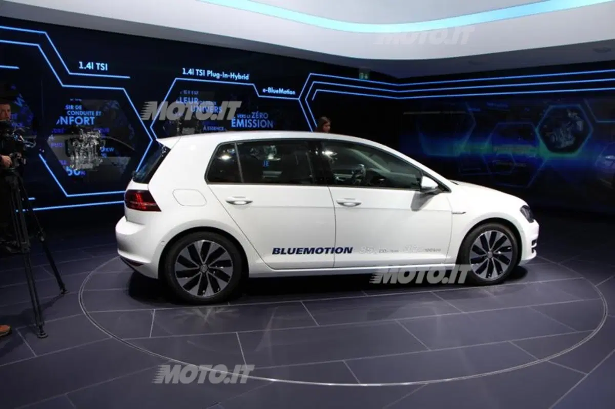 Volkswagen al Salone di Parigi 2012 (11)