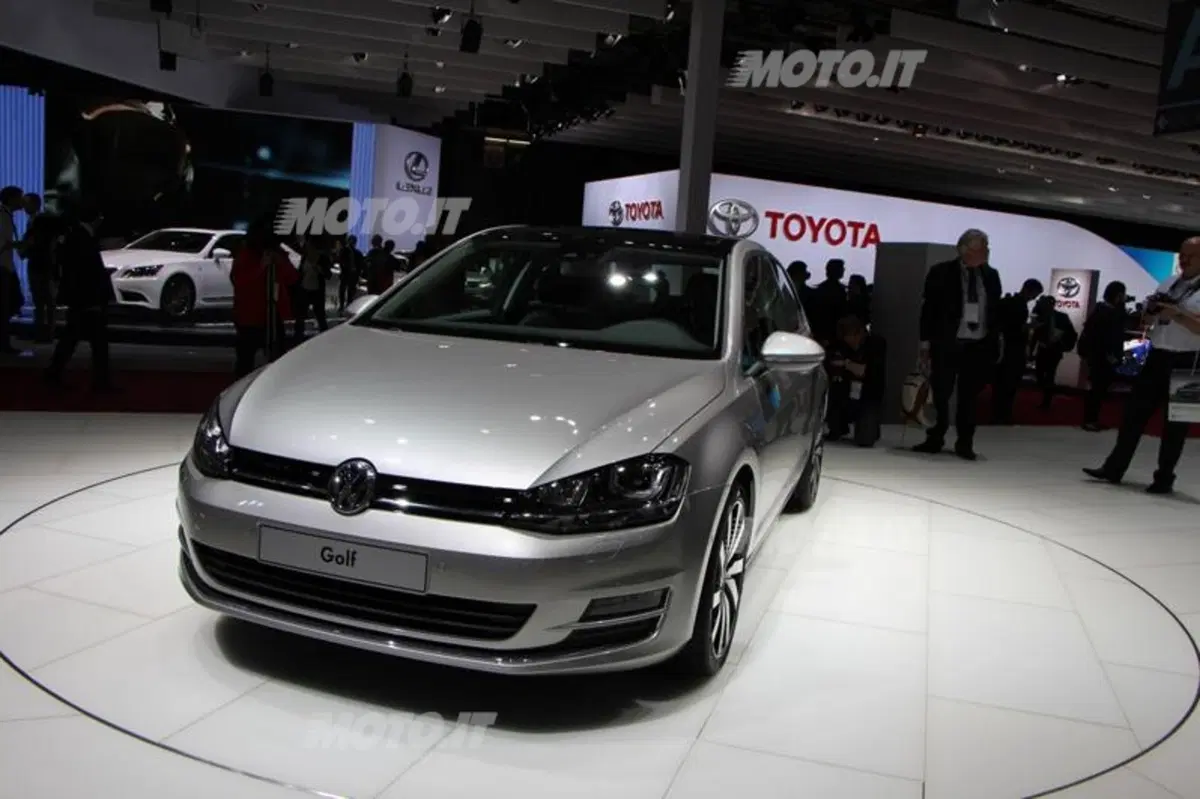 Volkswagen al Salone di Parigi 2012 (12)