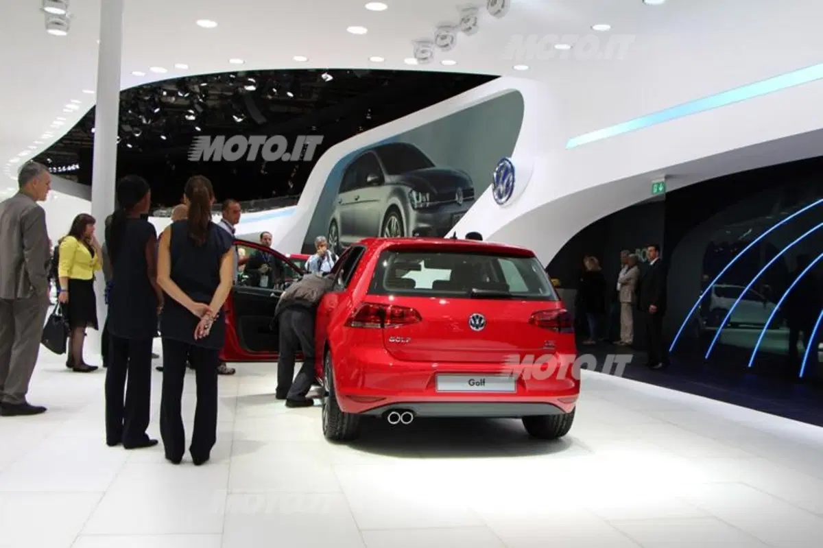 Volkswagen al Salone di Parigi 2012 (18)