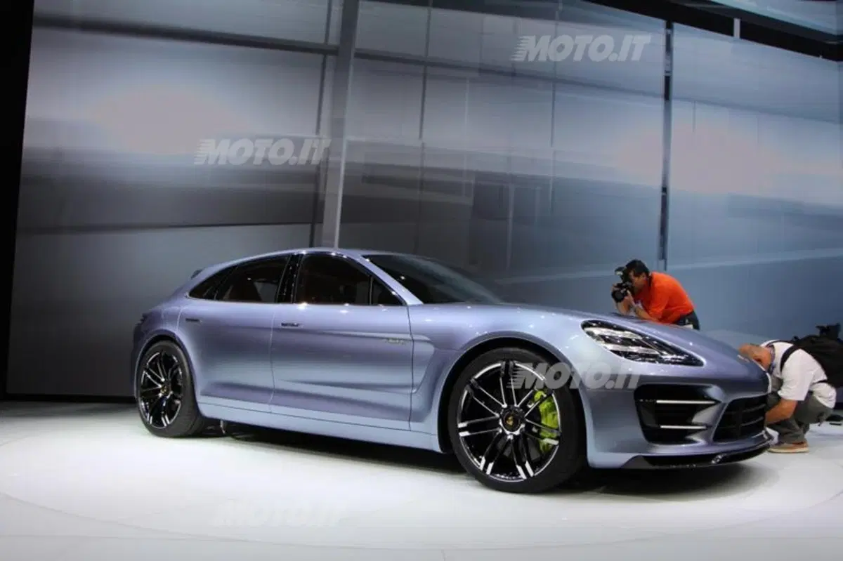 Porsche al Salone di Parigi 2012 (3)