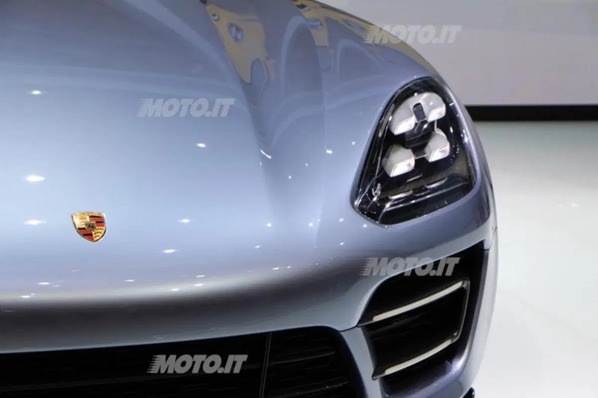 Porsche al Salone di Parigi 2012 (11)