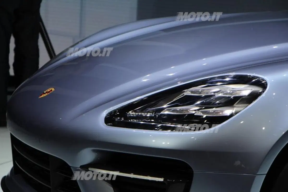 Porsche al Salone di Parigi 2012 (14)