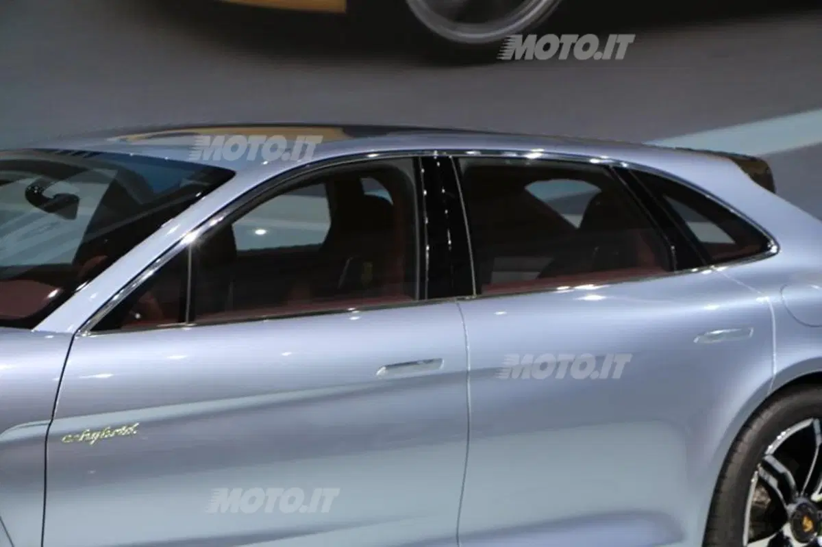 Porsche al Salone di Parigi 2012 (19)