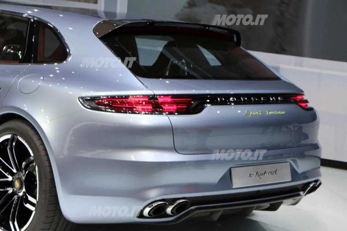 Porsche al Salone di Parigi 2012 (22)