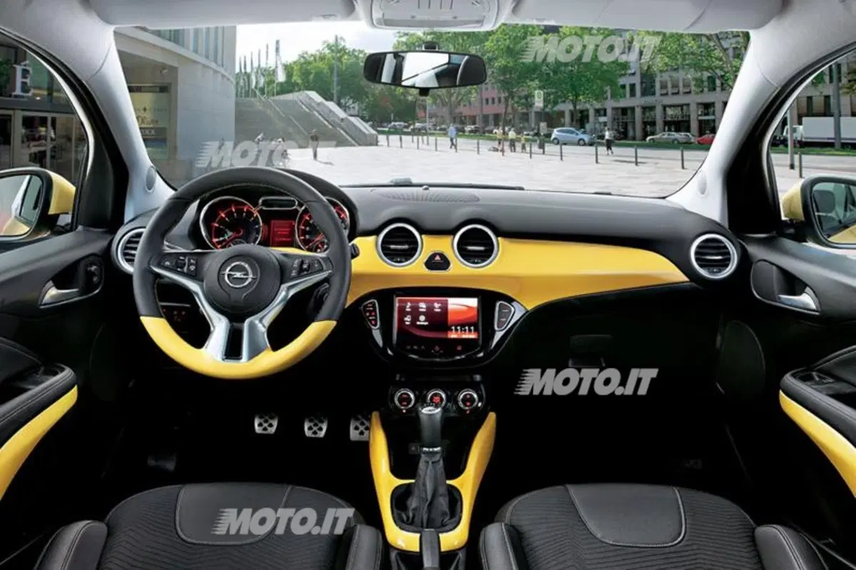 Opel Adam: listino prezzi (13)
