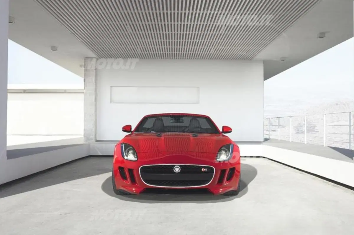 Jaguar F-Type (9)
