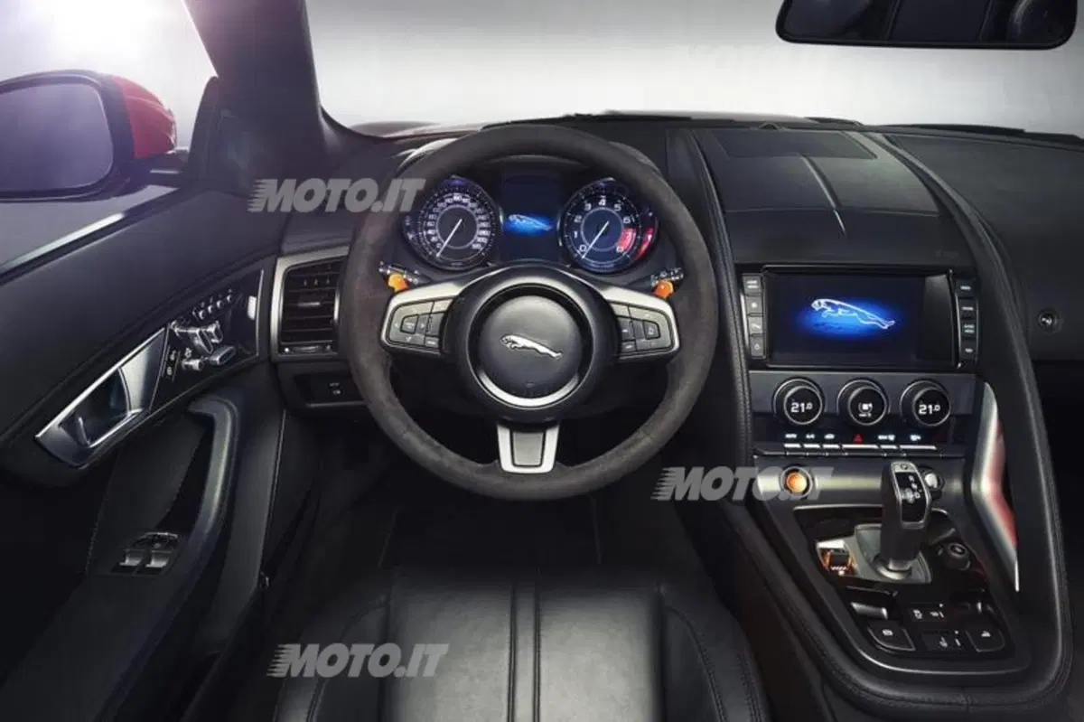 Jaguar F-Type (23)