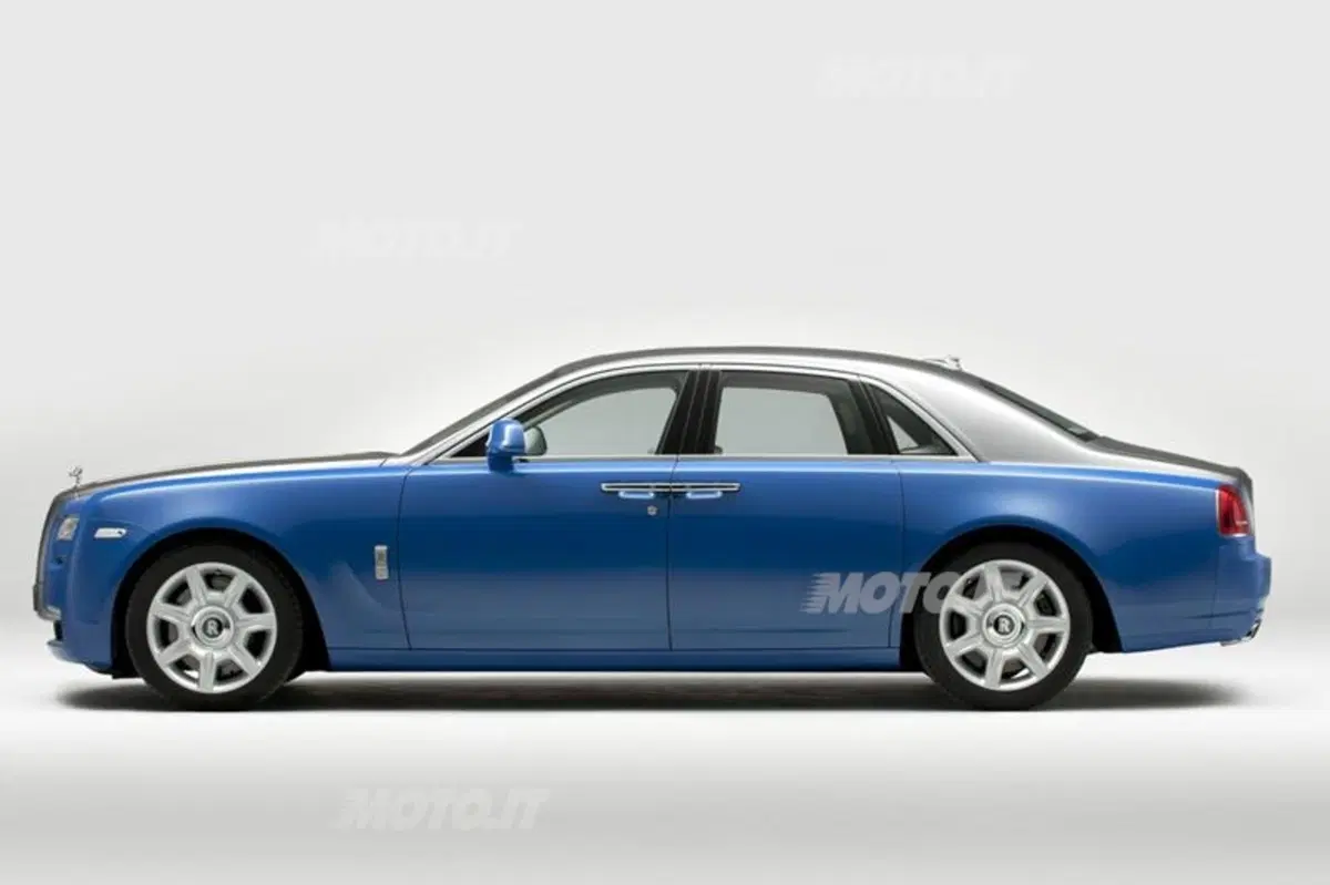 Rolls-Royce Phantom e Ghost: a Parigi incontrano l’Art Decò (2)