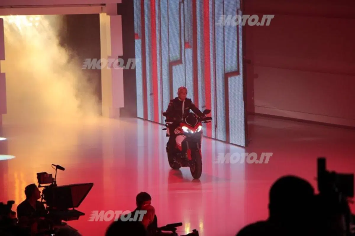 La prima volta della Ducati alla Volkswagen Group Night (5)