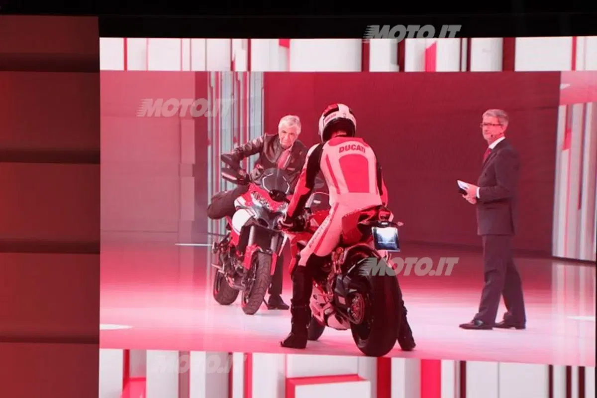 La prima volta della Ducati alla Volkswagen Group Night (7)