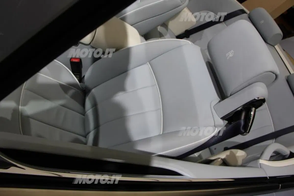 Rolls-Royce al Salone di Parigi 2012 (21)
