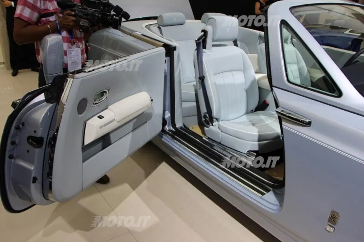 Rolls-Royce al Salone di Parigi 2012 (22)
