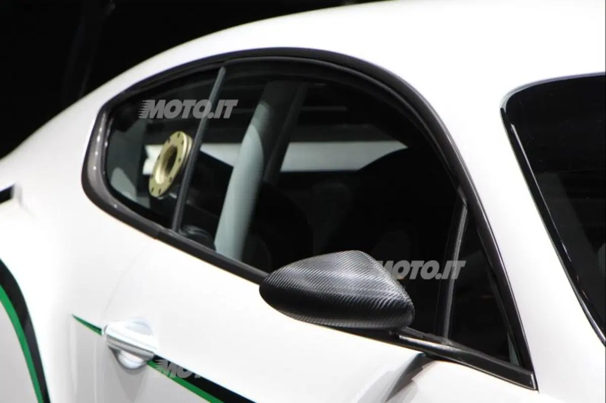 Bentley al Salone di Parigi 2012 (13)