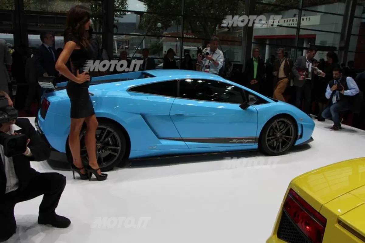Lamborghini al Salone di Parigi 2012 (6)