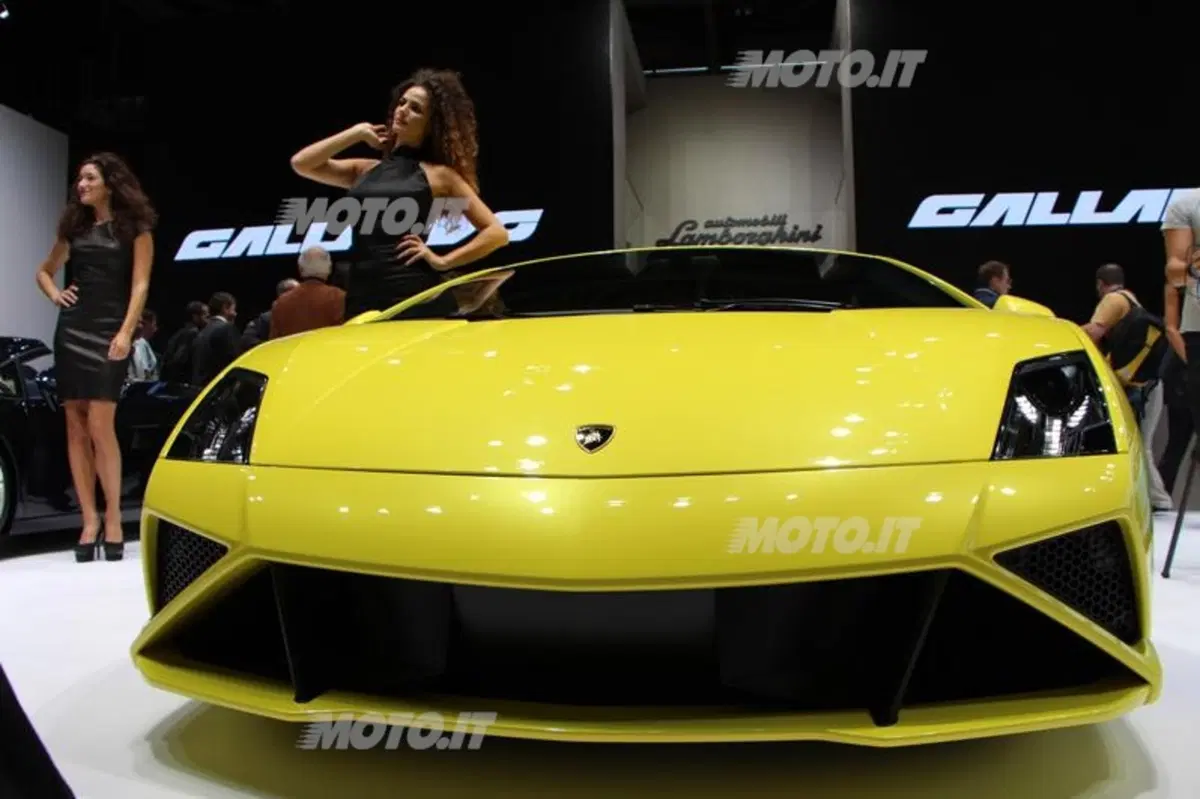 Lamborghini al Salone di Parigi 2012 (19)