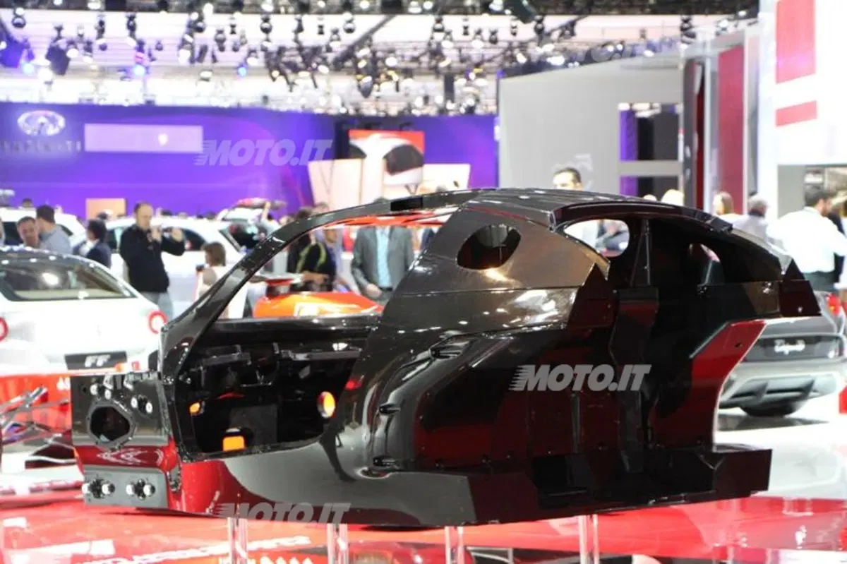 Ferrari al Salone di Parigi 2012 (2)