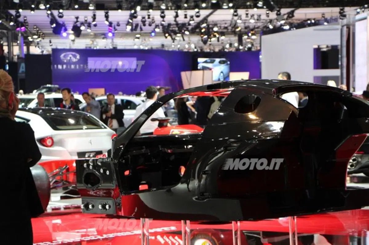 Ferrari al Salone di Parigi 2012 (4)