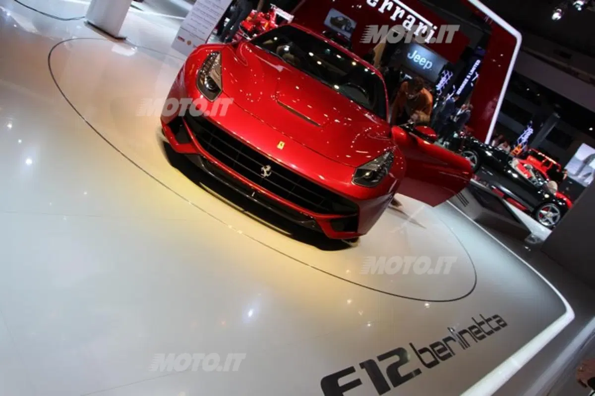 Ferrari al Salone di Parigi 2012 (9)