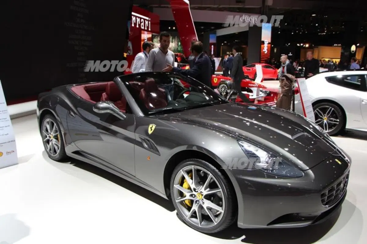 Ferrari al Salone di Parigi 2012 (20)