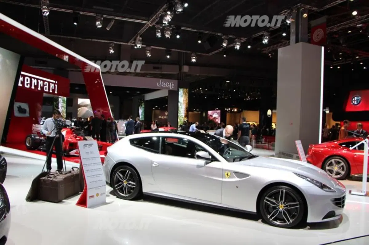 Ferrari al Salone di Parigi 2012 (22)