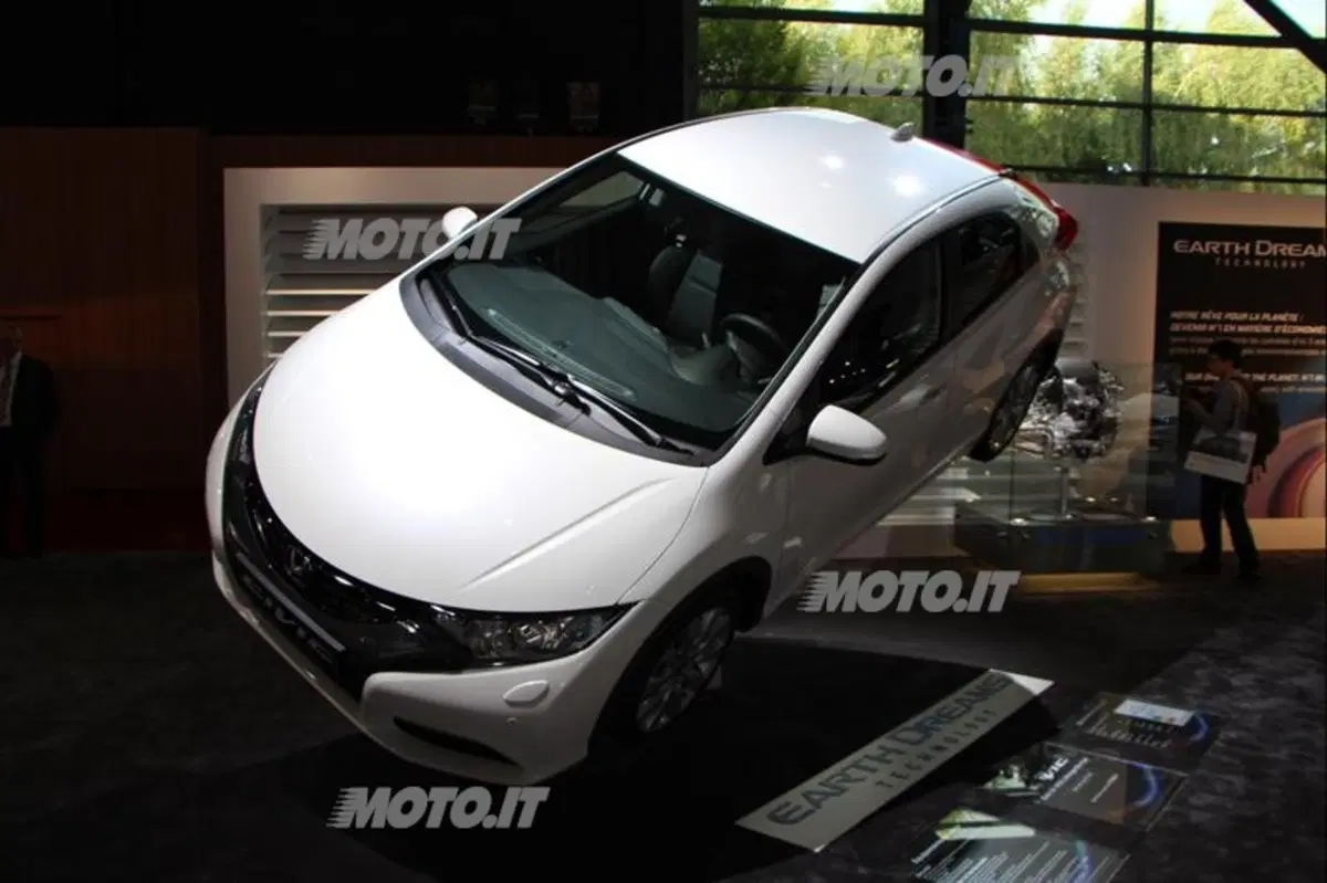 Honda al Salone di Parigi 2012 (12)