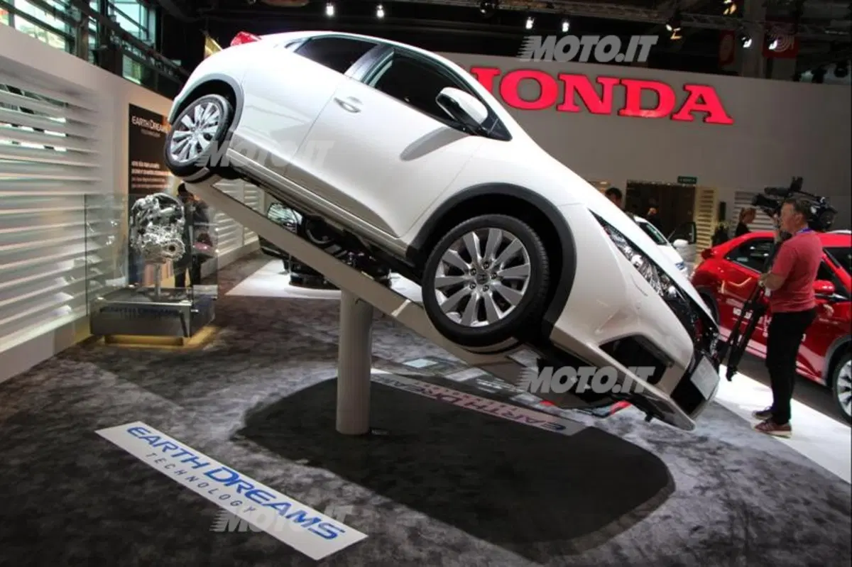 Honda al Salone di Parigi 2012 (13)