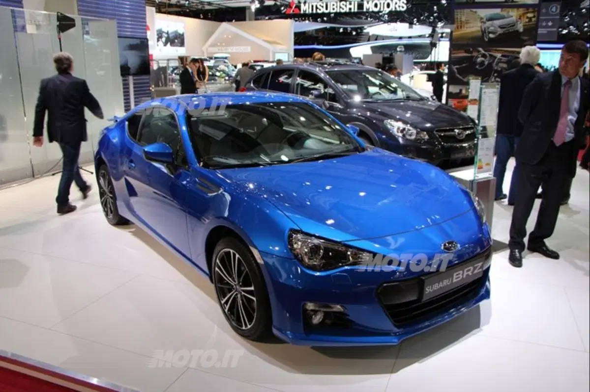 Subaru al Salone di Parigi 2012 (2)