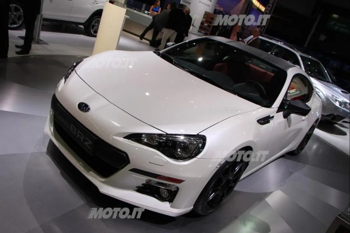 Subaru al Salone di Parigi 2012 (3)
