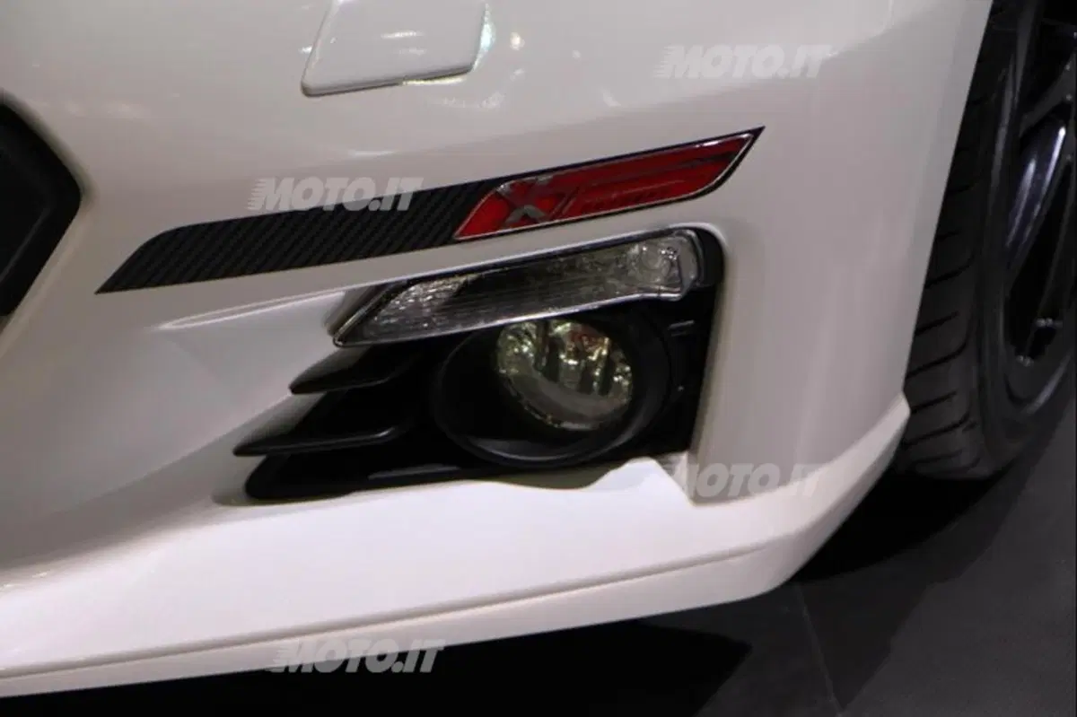 Subaru al Salone di Parigi 2012 (7)