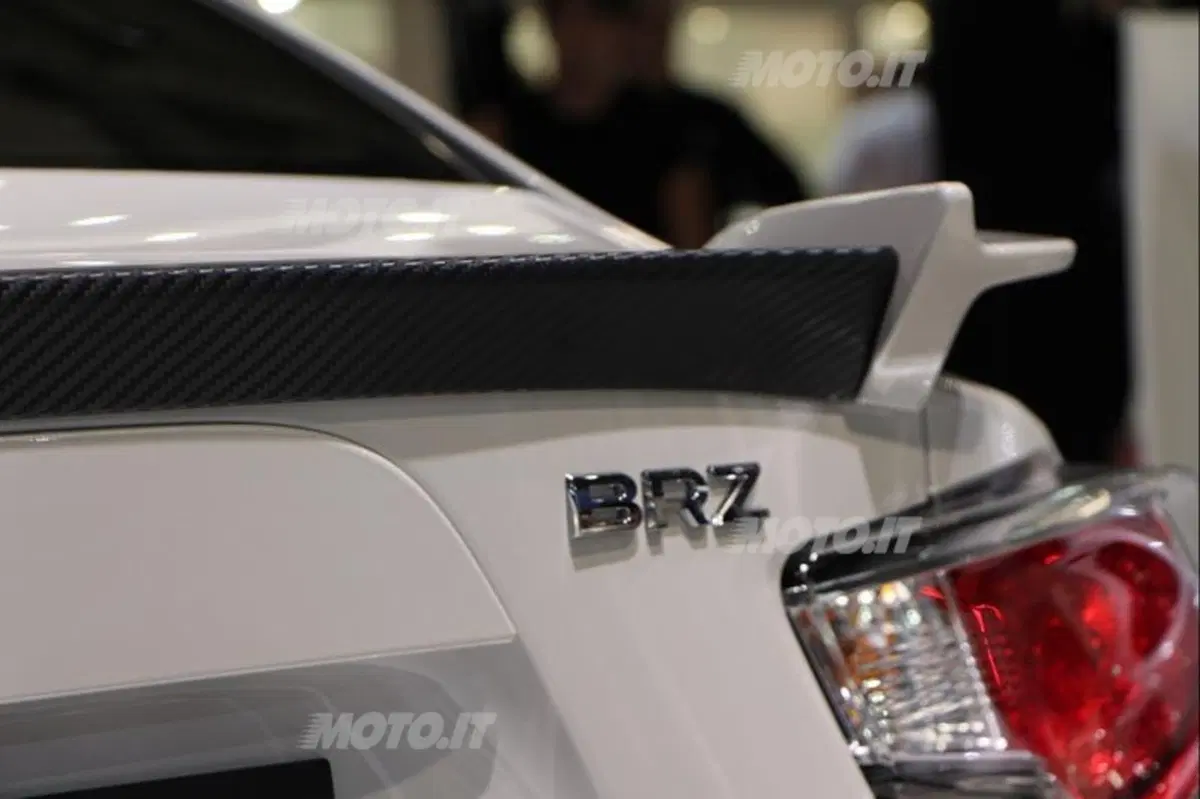 Subaru al Salone di Parigi 2012 (13)