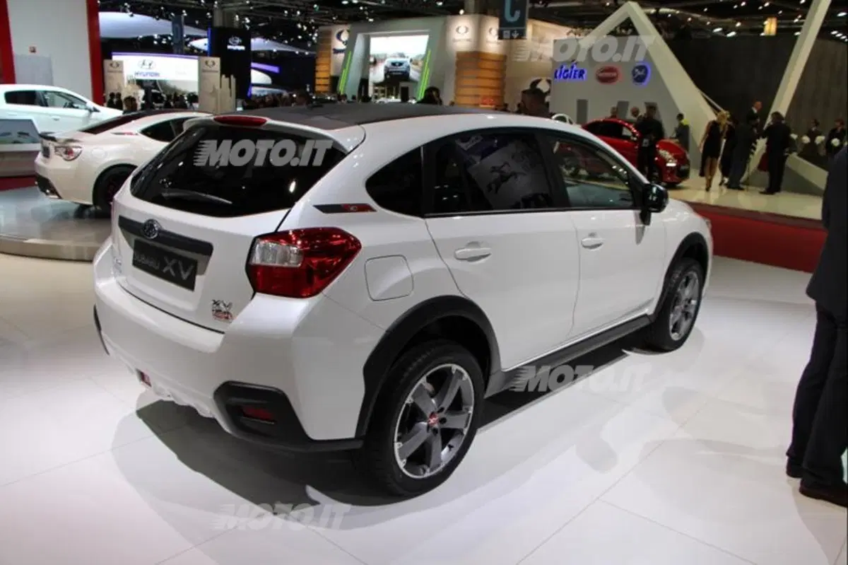 Subaru al Salone di Parigi 2012 (24)