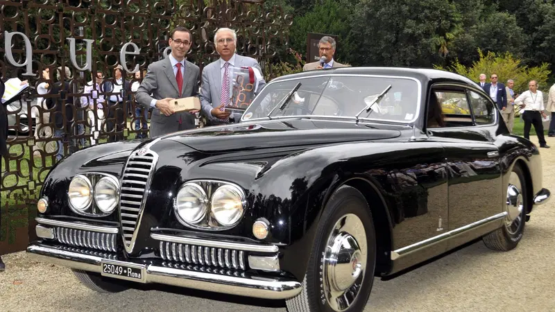 uniques special ones: vince l'Alfa Romeo 6C 2500 SS coup&eacute; Pinin Farina del 1949