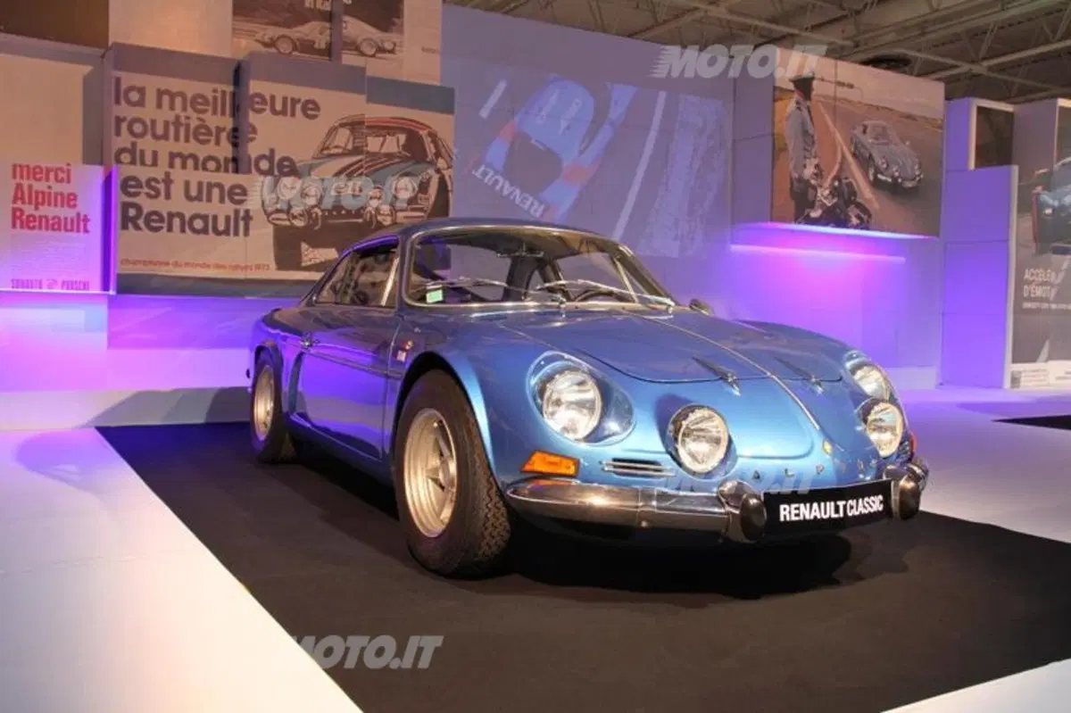 Salone di Parigi 2012: in passerella anche le auto d'epoca (2)