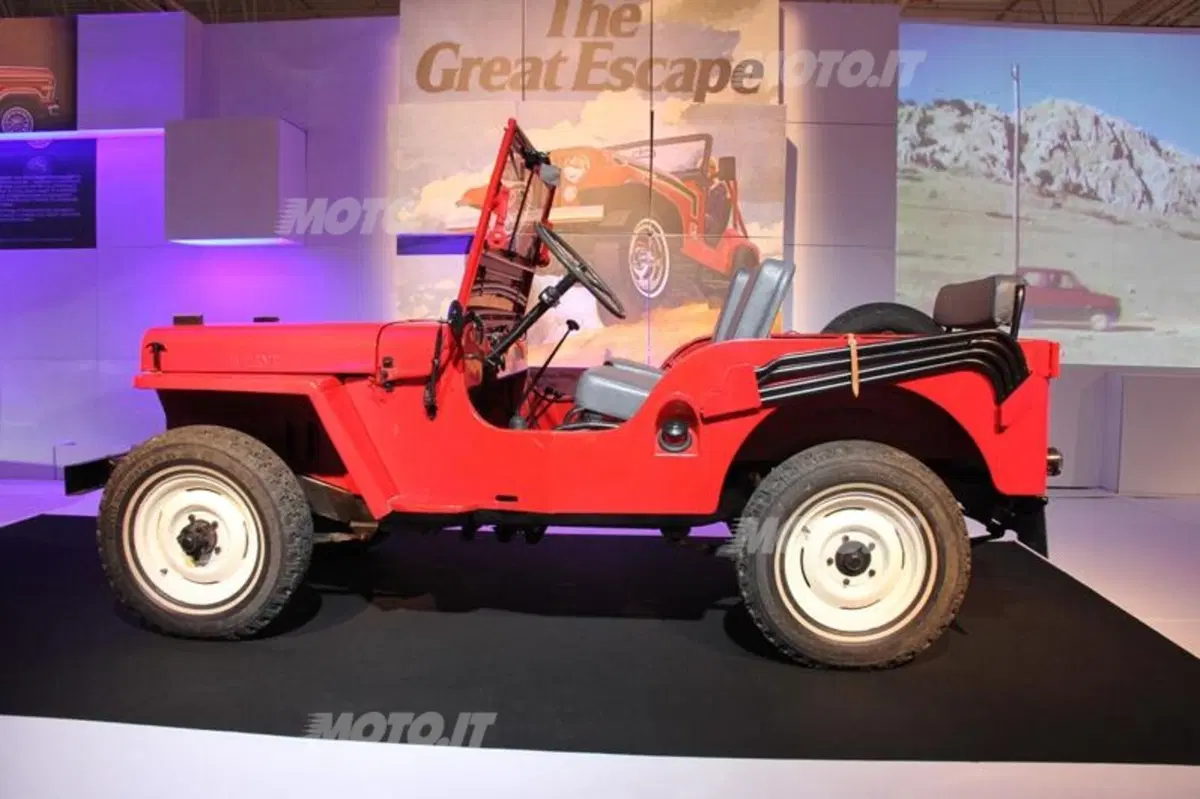 Salone di Parigi 2012: in passerella anche le auto d'epoca (19)