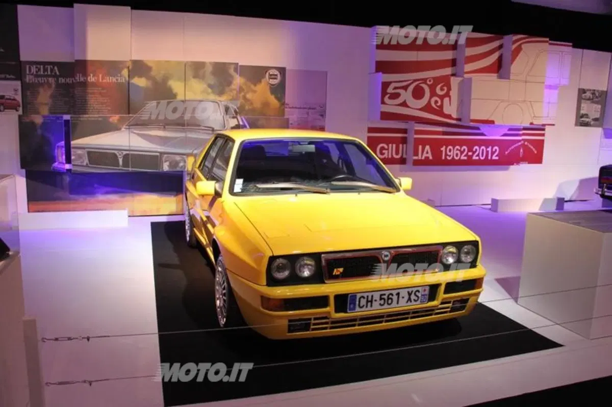 Salone di Parigi 2012: in passerella anche le auto d'epoca (20)