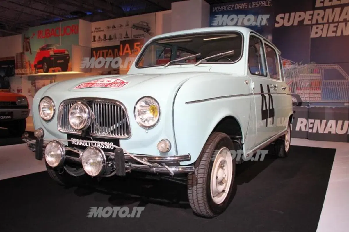 Salone di Parigi 2012: in passerella anche le auto d'epoca (43)
