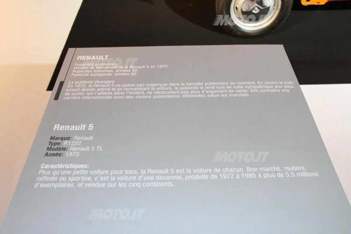 Salone di Parigi 2012: in passerella anche le auto d'epoca (46)